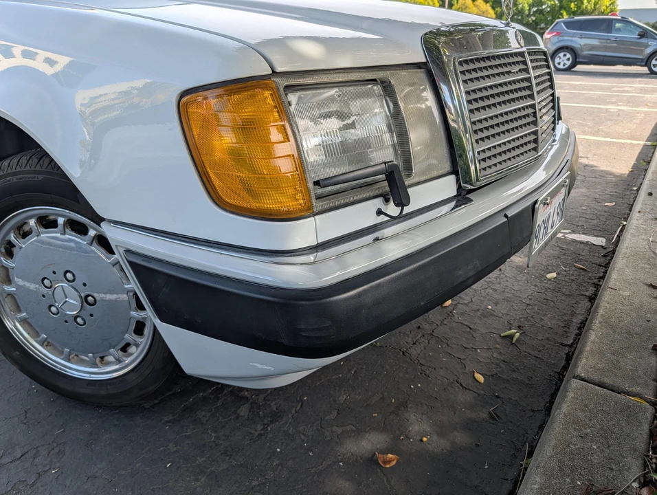 1992 Mercedes-Benz W124 E-Class - Image 22 of 31