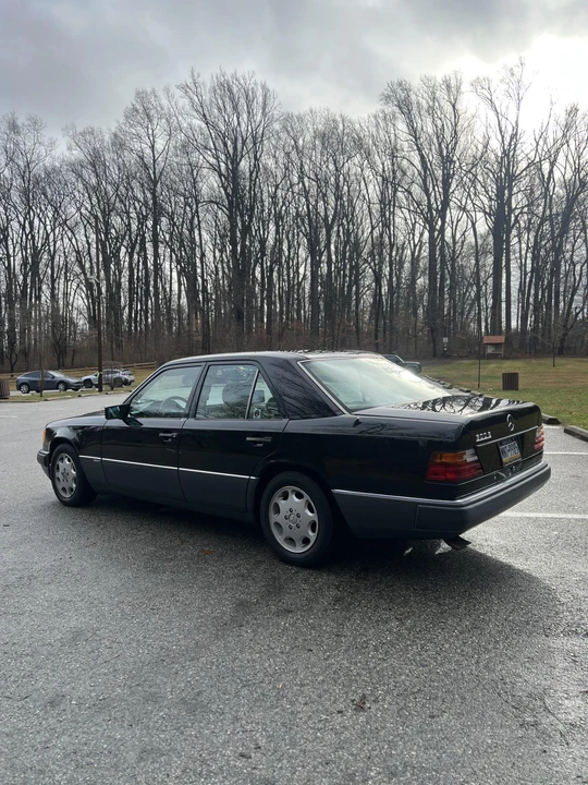 1992 Mercedes-Benz W124 E-Class - Image 9 of 31
