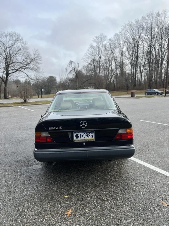 1992 Mercedes-Benz W124 E-Class - Image 7 of 31