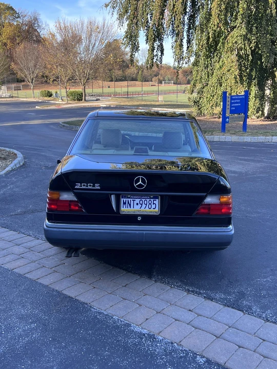 1992 Mercedes-Benz W124 E-Class - Image 21 of 31