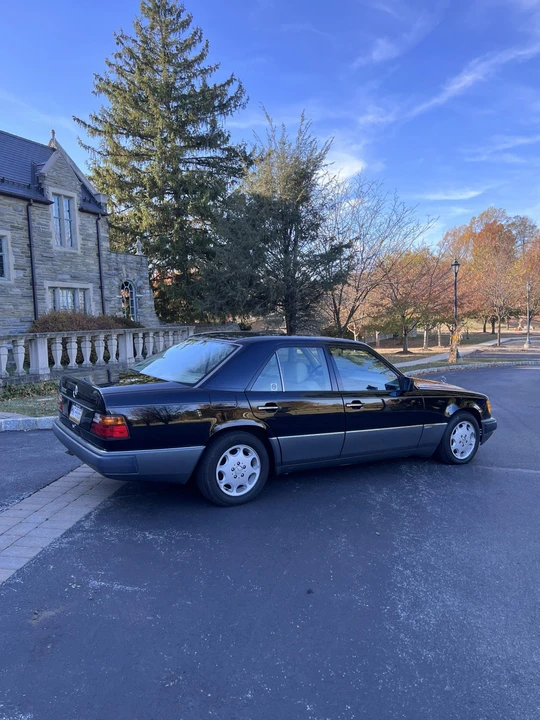 1992 Mercedes-Benz W124 E-Class - Image 24 of 31
