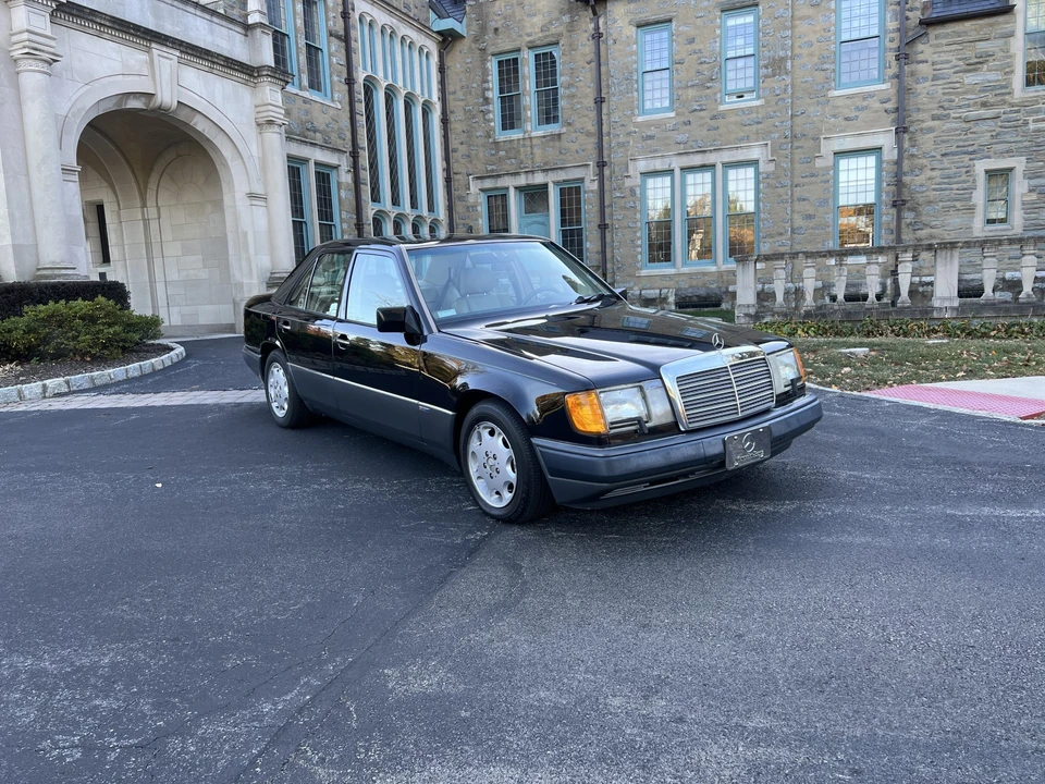 1992 Mercedes-Benz W124 E-Class - Image 11 of 31
