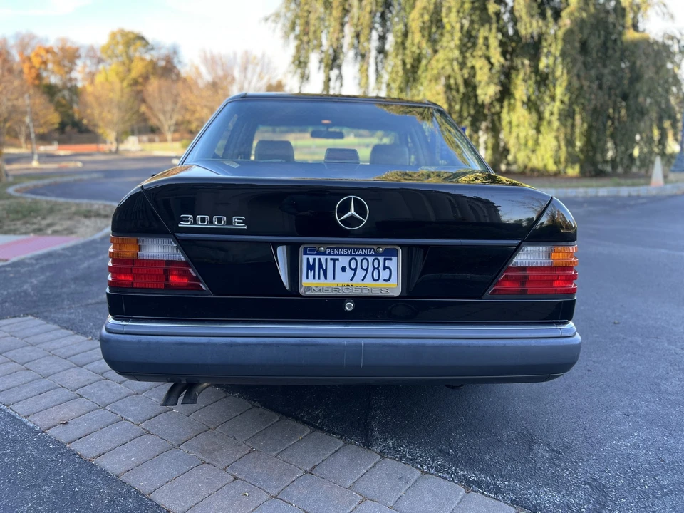 1992 Mercedes-Benz W124 E-Class - Image 22 of 31