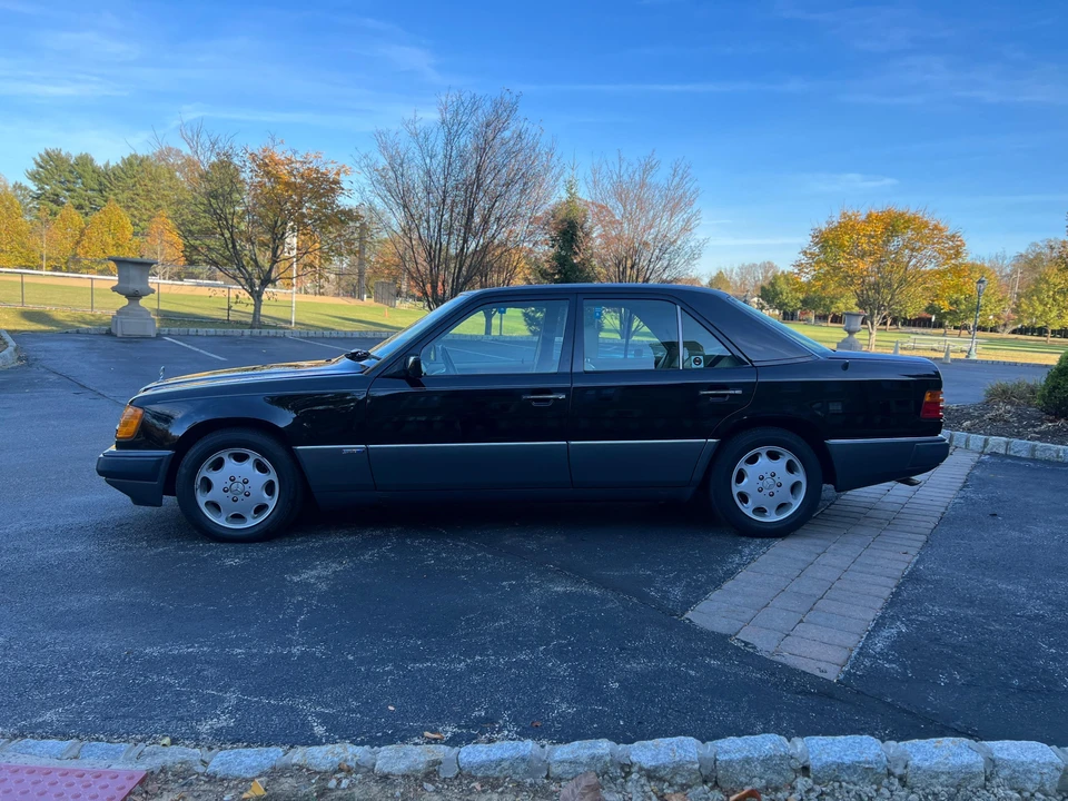 1992 Mercedes-Benz W124 E-Class - Image 6 of 31