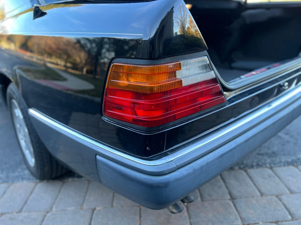 1992 Mercedes-Benz W124 E-Class - Image 24 of 31