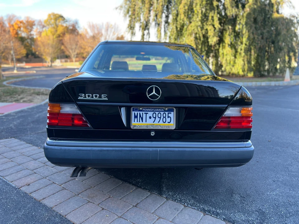 1992 Mercedes-Benz W124 E-Class - Image 7 of 31