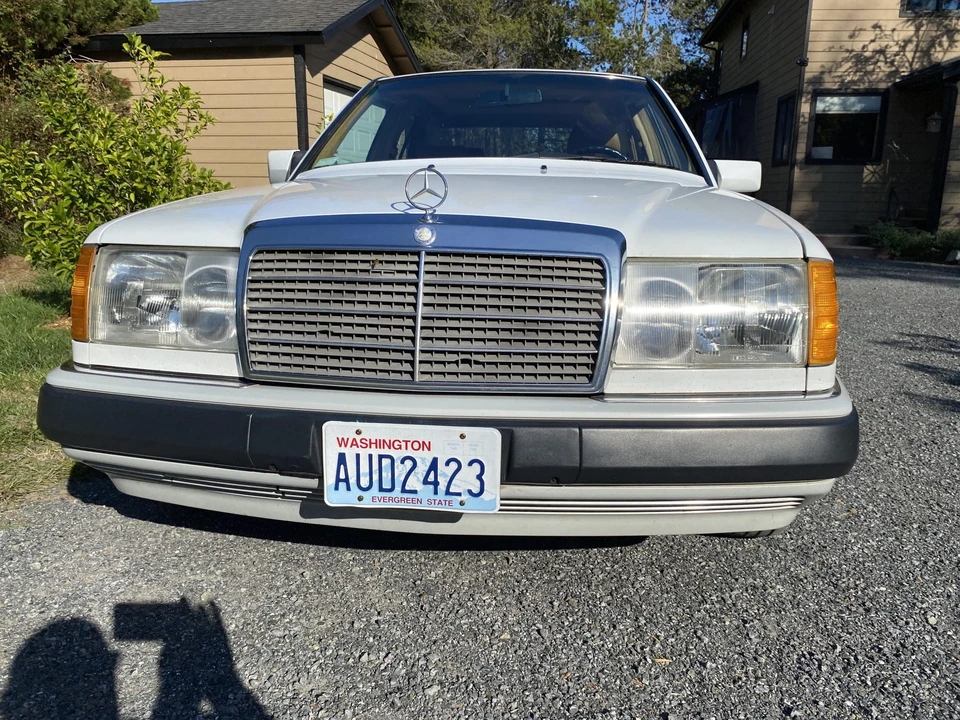 1992 Mercedes-Benz W124 E-Class - Image 3 of 31