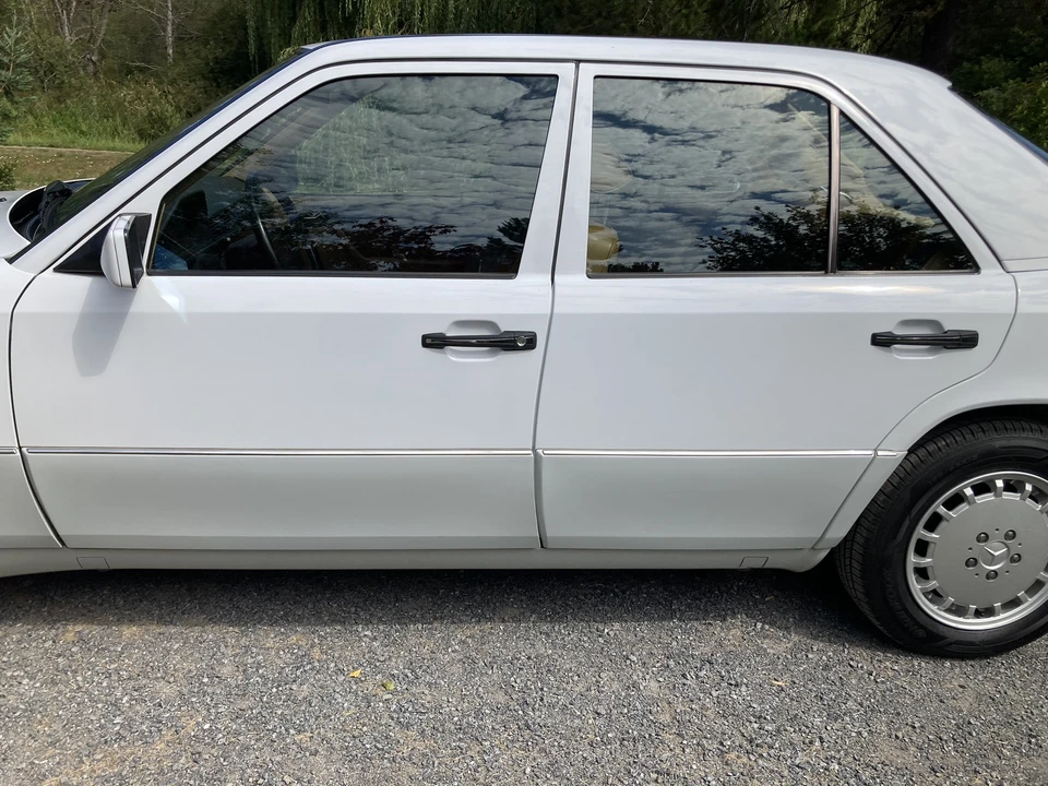 1992 Mercedes-Benz W124 E-Class - Image 19 of 31