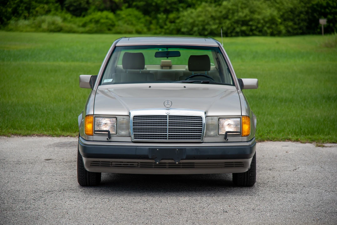1992 Mercedes-Benz W124 E-Class - Image 15 of 31