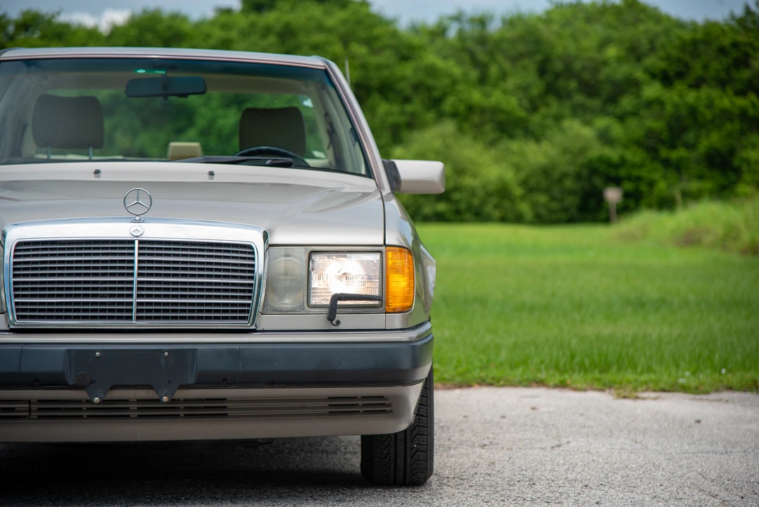 1992 Mercedes-Benz W124 E-Class - Image 18 of 31