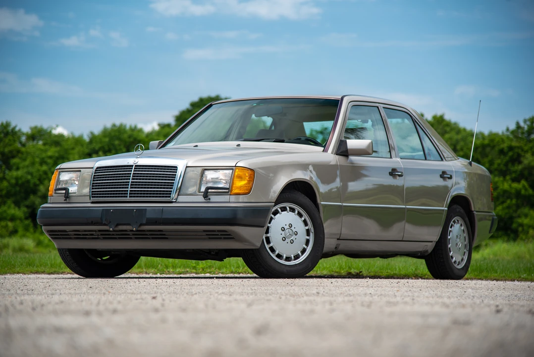 1992 Mercedes-Benz W124 E-Class - Image 3 of 31