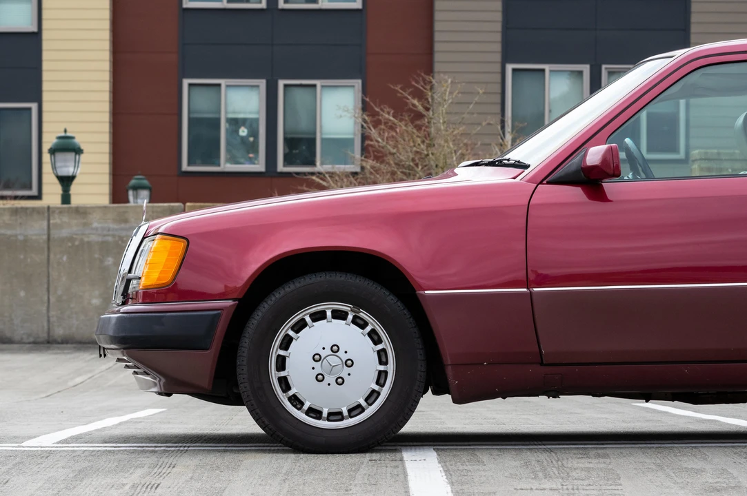 1992 Mercedes-Benz W124 E-Class - Image 23 of 31