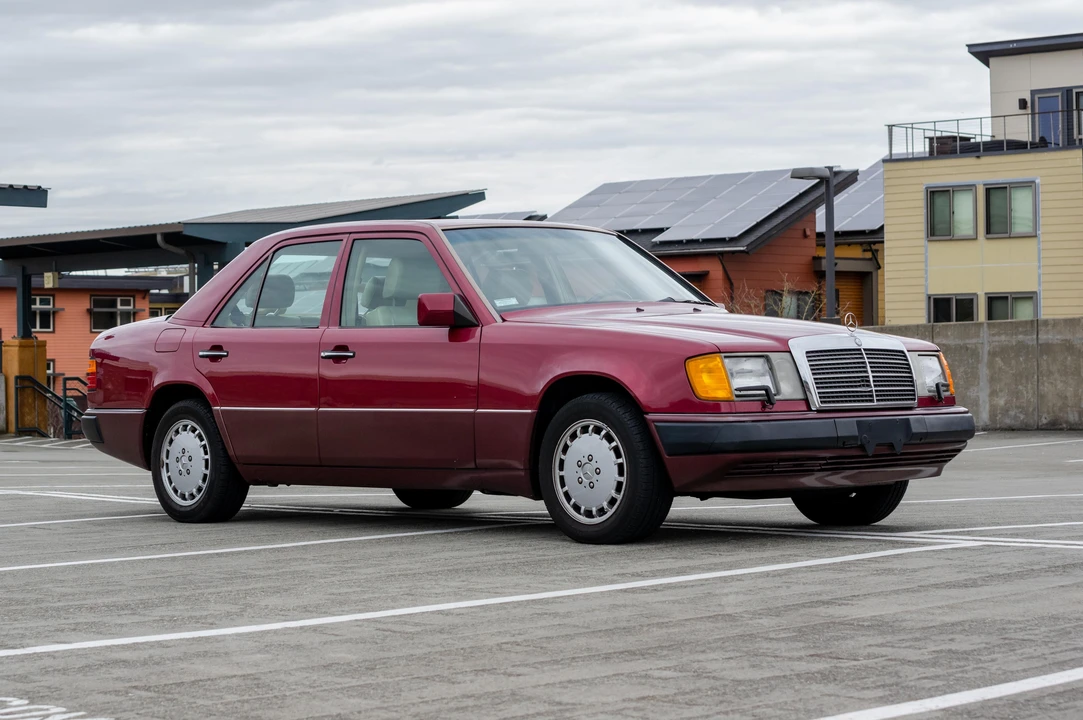 1992 Mercedes-Benz W124 E-Class - Image 11 of 31