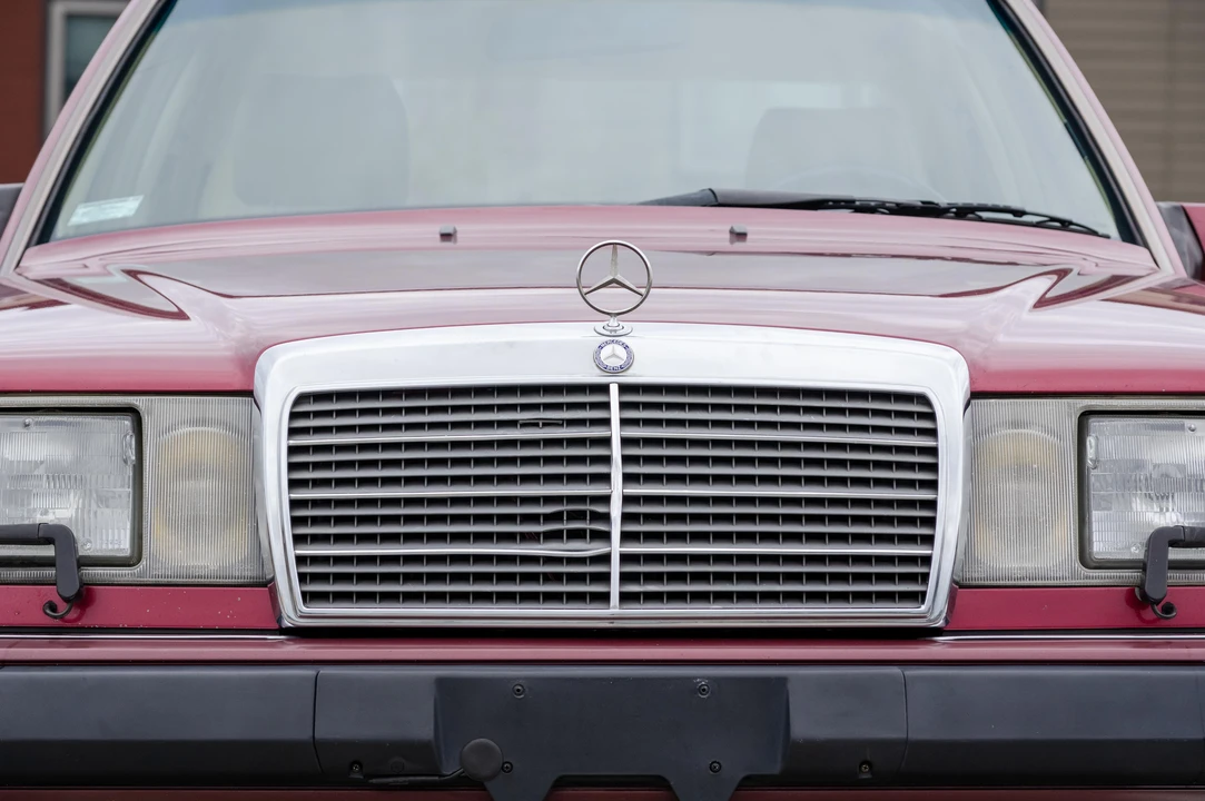 1992 Mercedes-Benz W124 E-Class - Image 18 of 31