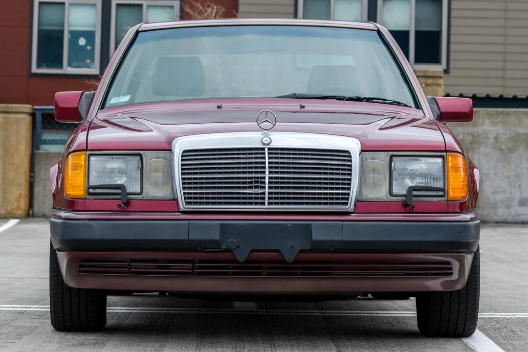 1992 Mercedes-Benz W124 E-Class - Image 2 of 31