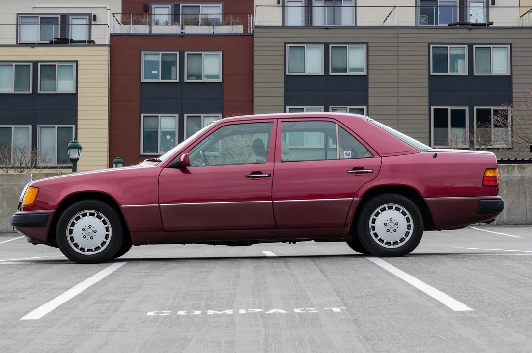 1992 Mercedes-Benz W124 E-Class - Image 8 of 31