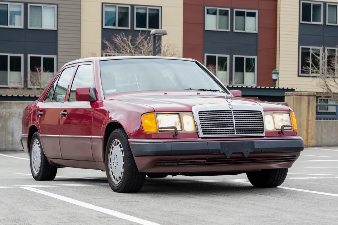 1992 Mercedes-Benz W124 E-Class - Image 13 of 31