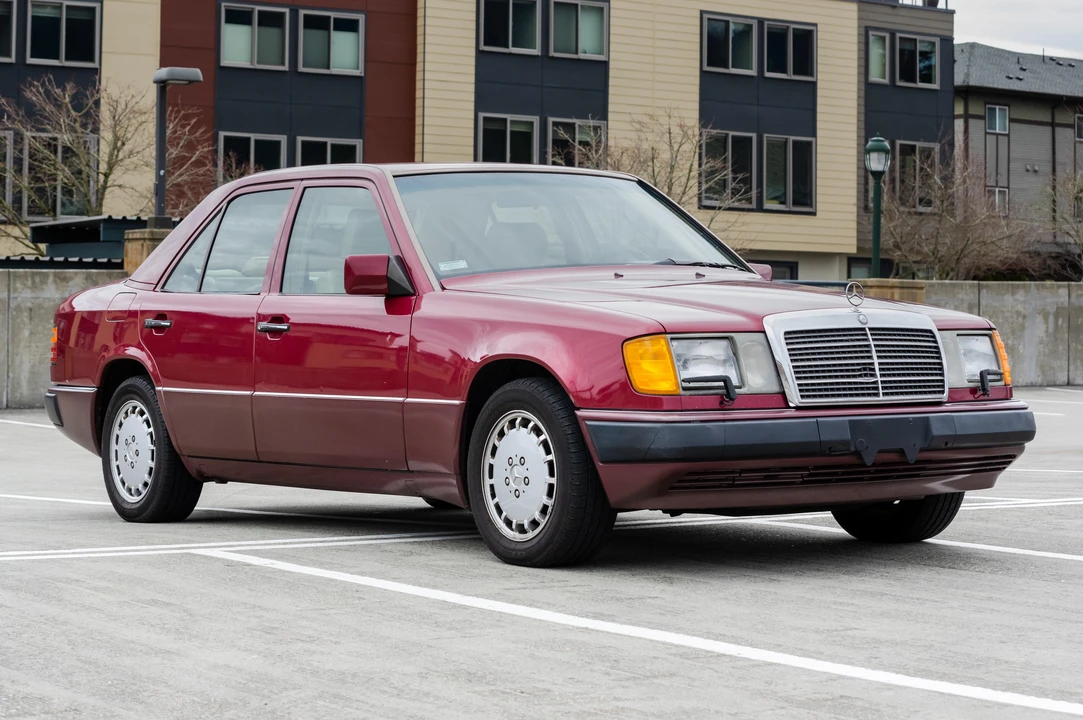 1992 Mercedes-Benz W124 E-Class - Image 12 of 31