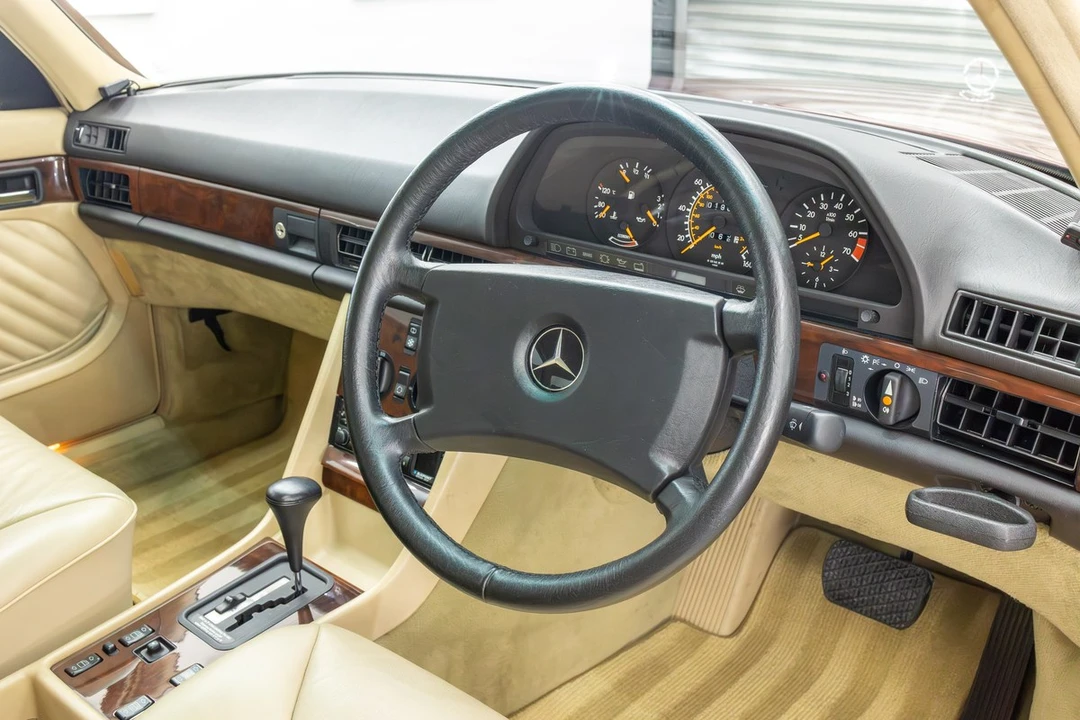 1992 Mercedes-Benz W126 S-Class Sedan - Image 20 of 30