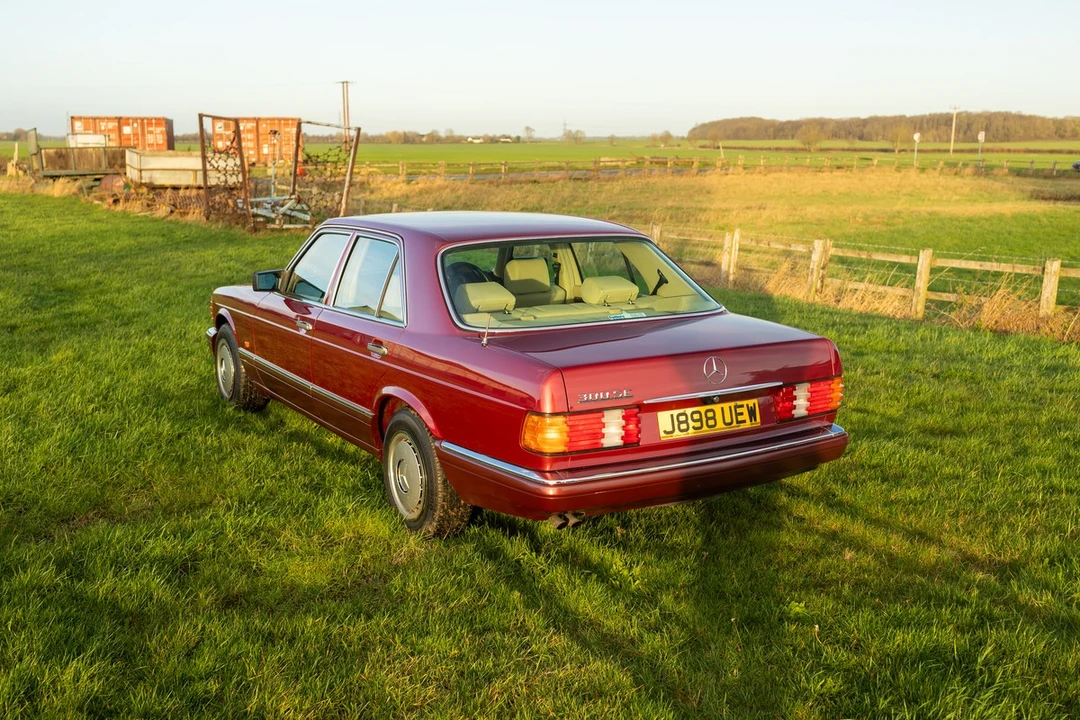 1992 Mercedes-Benz W126 S-Class Sedan - Image 8 of 30