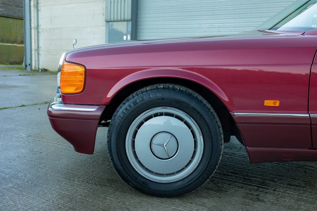 1992 Mercedes-Benz W126 S-Class Sedan - Image 17 of 30