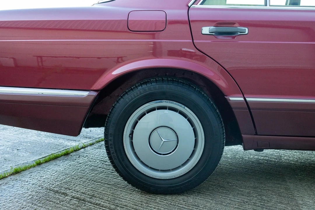 1992 Mercedes-Benz W126 S-Class Sedan - Image 15 of 30