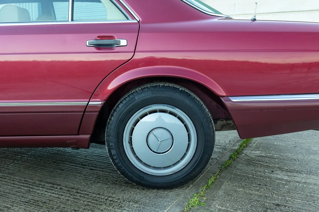 1992 Mercedes-Benz W126 S-Class Sedan - Image 18 of 30