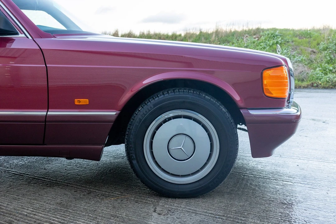 1992 Mercedes-Benz W126 S-Class Sedan - Image 16 of 30