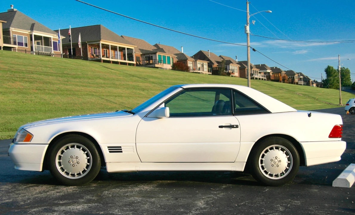 1992 Mercedes-Benz R129 SL-Class - Image 10 of 31