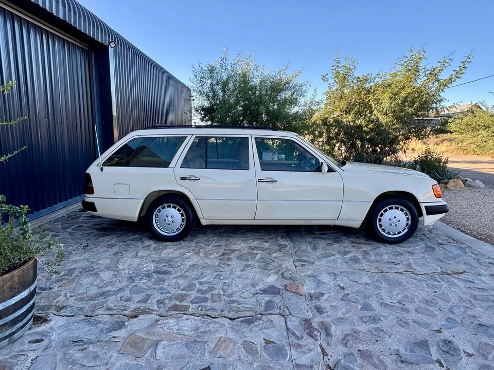 1992 Mercedes-Benz W120 & W121 - Image 8 of 31