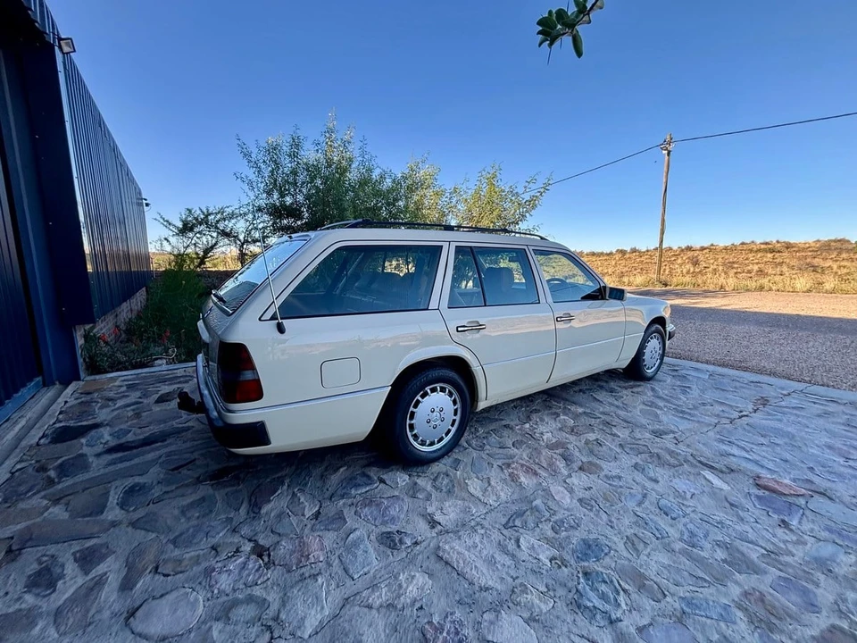 1992 Mercedes-Benz W120 & W121 - Image 11 of 31