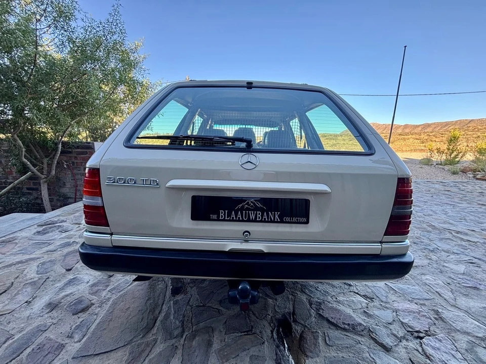1992 Mercedes-Benz W120 & W121 - Image 13 of 31