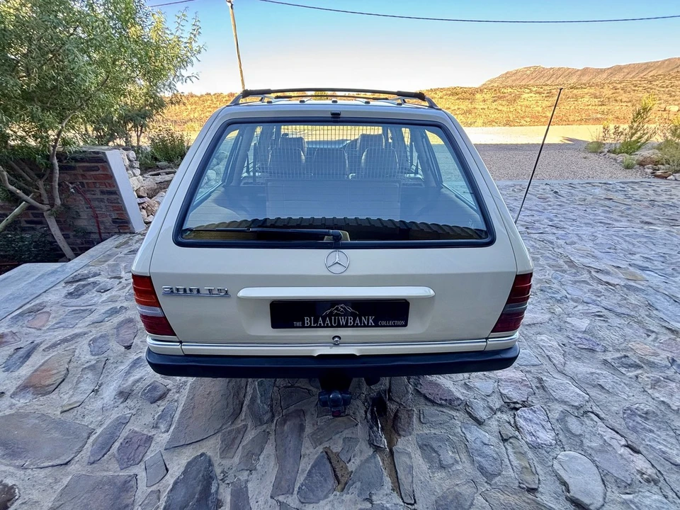 1992 Mercedes-Benz W120 & W121 - Image 14 of 31