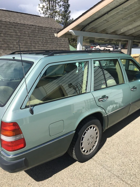 1992 Mercedes-Benz W124 E-Class - Image 16 of 31