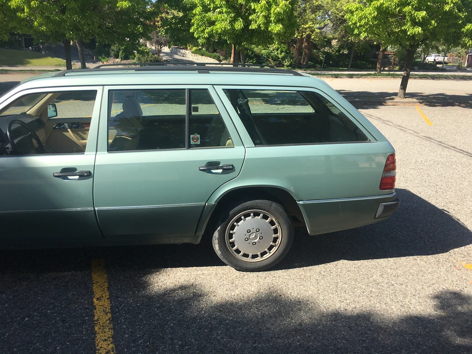 1992 Mercedes-Benz W124 E-Class - Image 18 of 31