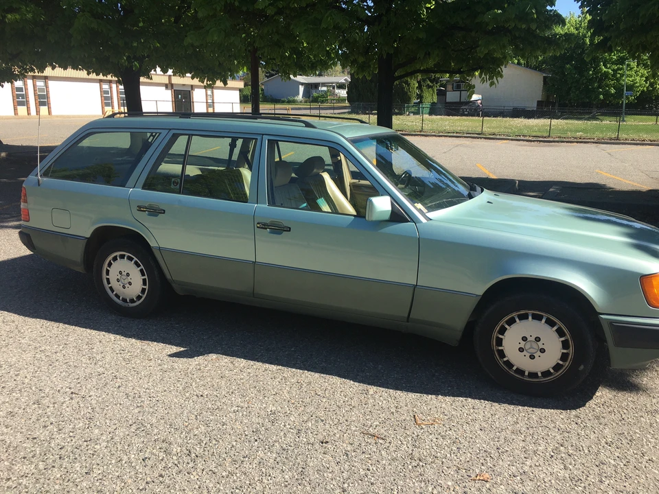 1992 Mercedes-Benz W124 E-Class - Image 6 of 31