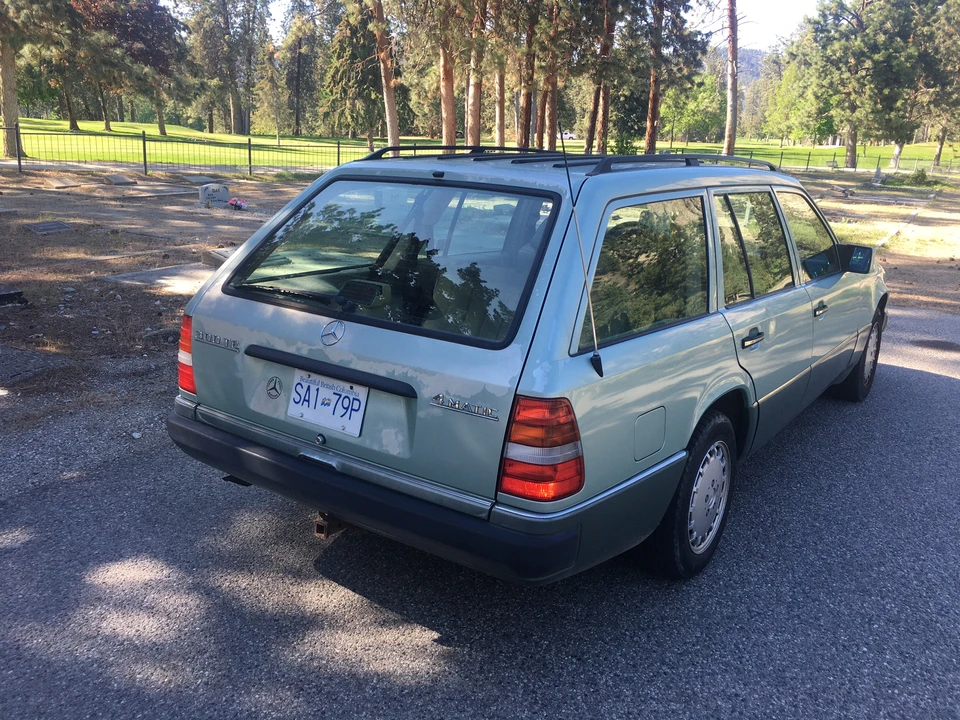 1992 Mercedes-Benz W124 E-Class - Image 12 of 31