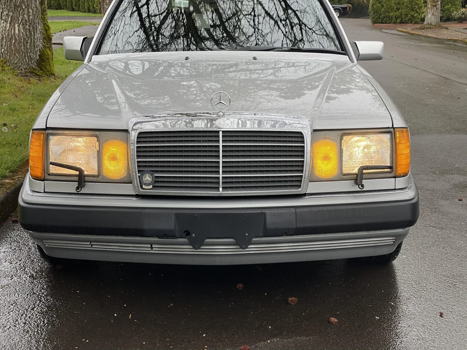 1992 Mercedes-Benz W124 E-Class - Image 27 of 31