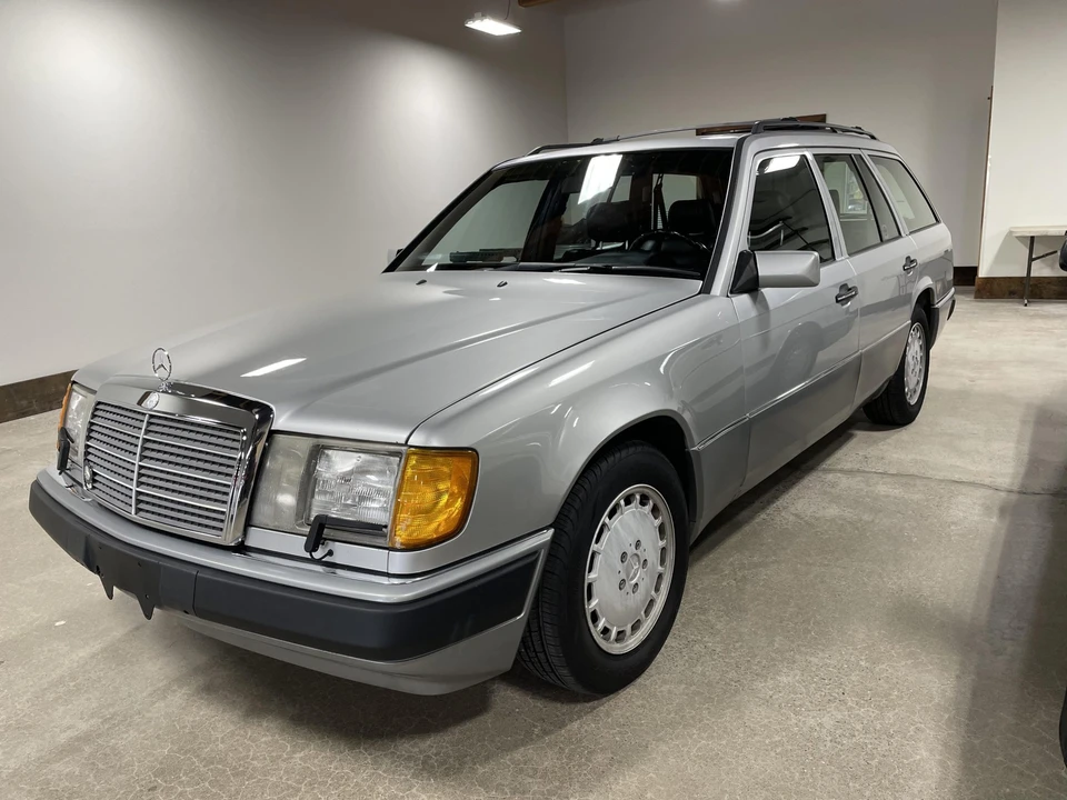 1992 Mercedes-Benz W124 E-Class - Image 3 of 31
