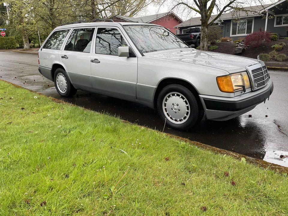 1992 Mercedes-Benz W124 E-Class - Image 20 of 31