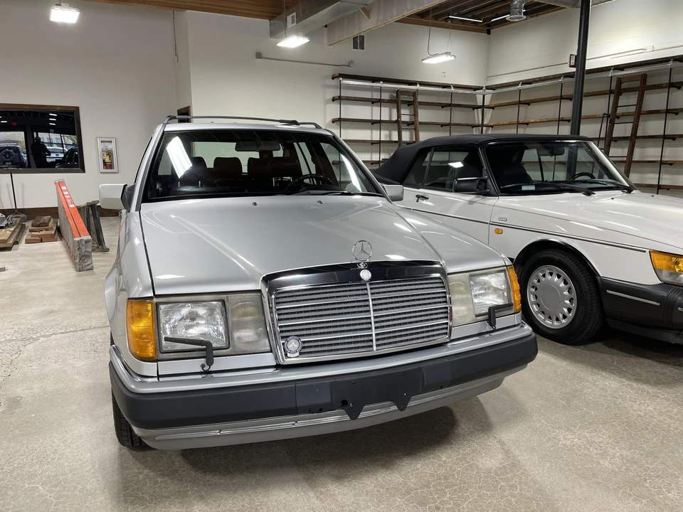 1992 Mercedes-Benz W124 E-Class - Image 23 of 31