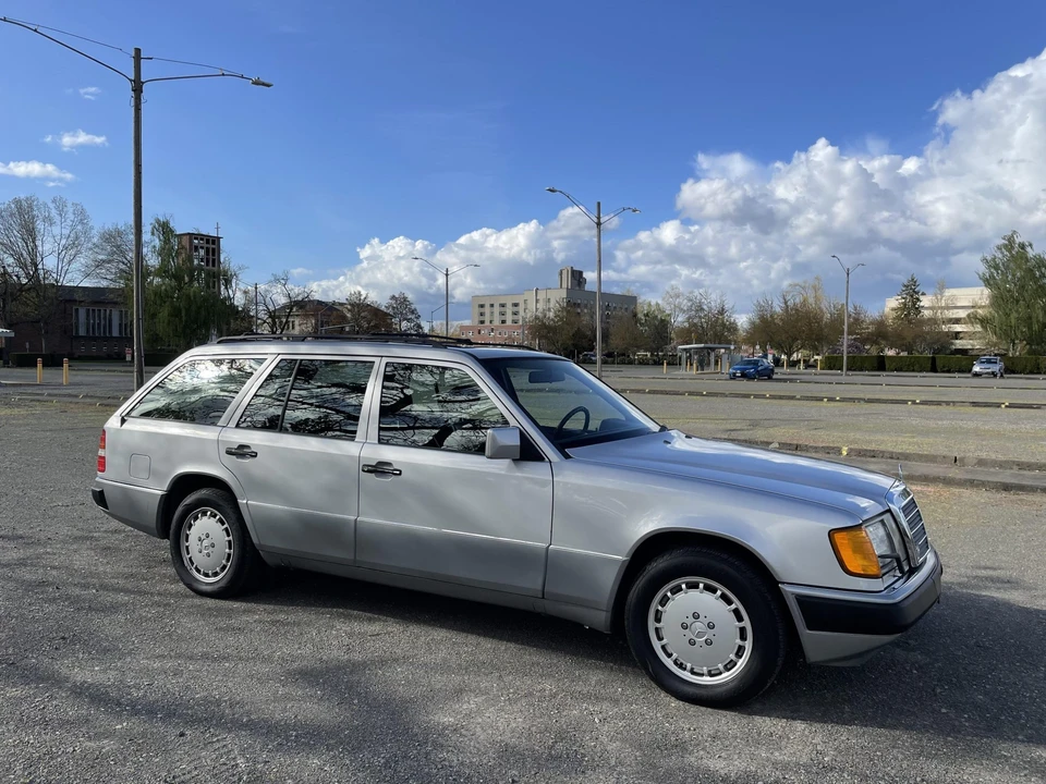 1992 Mercedes-Benz W124 E-Class - Image 18 of 31
