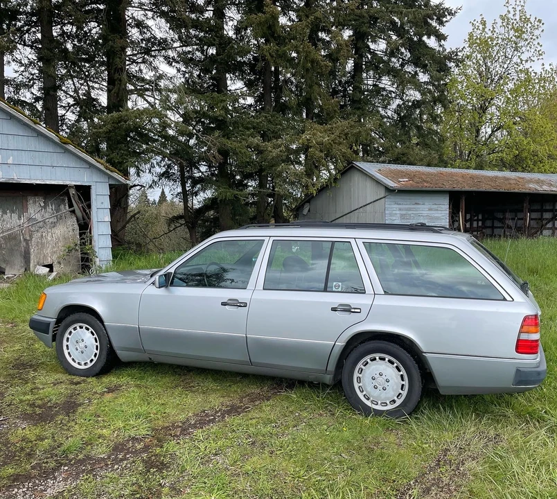 1992 Mercedes-Benz W124 E-Class - Image 9 of 31