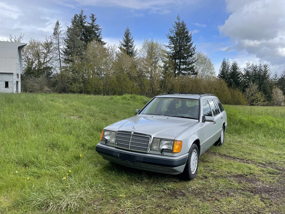 1992 Mercedes-Benz W124 E-Class - Image 2 of 31