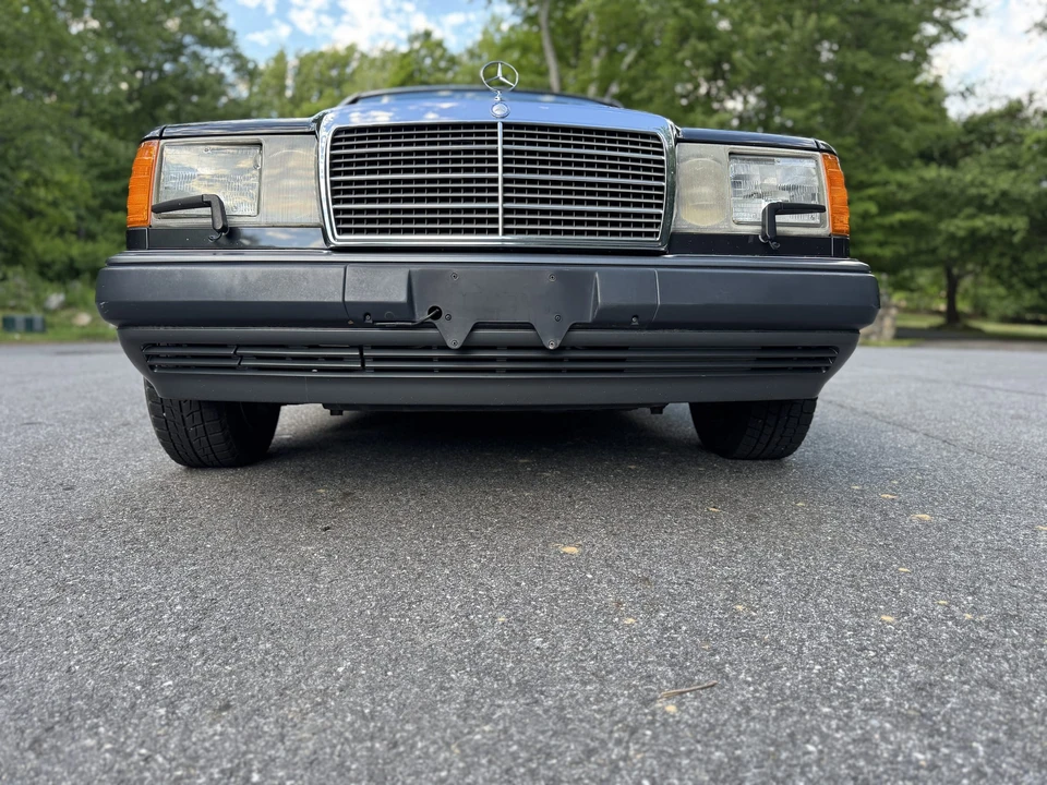1992 Mercedes-Benz W124 E-Class - Image 29 of 31