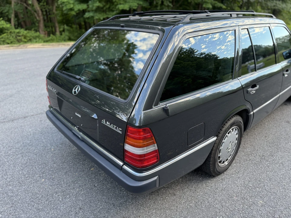 1992 Mercedes-Benz W124 E-Class - Image 24 of 31