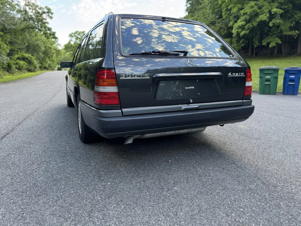 1992 Mercedes-Benz W124 E-Class - Image 15 of 31