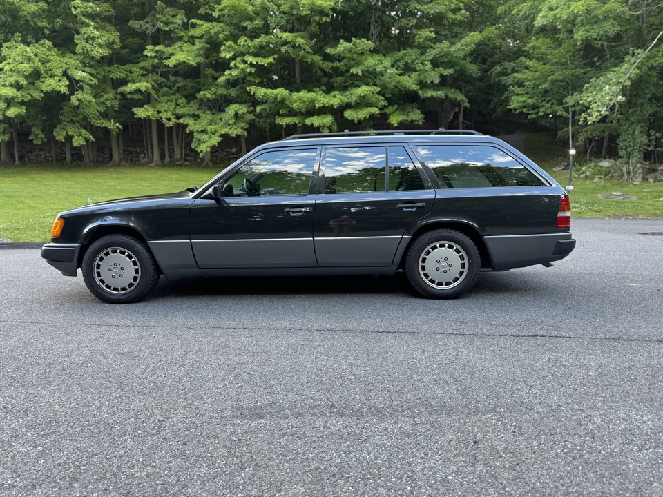 1992 Mercedes-Benz W124 E-Class - Image 19 of 31