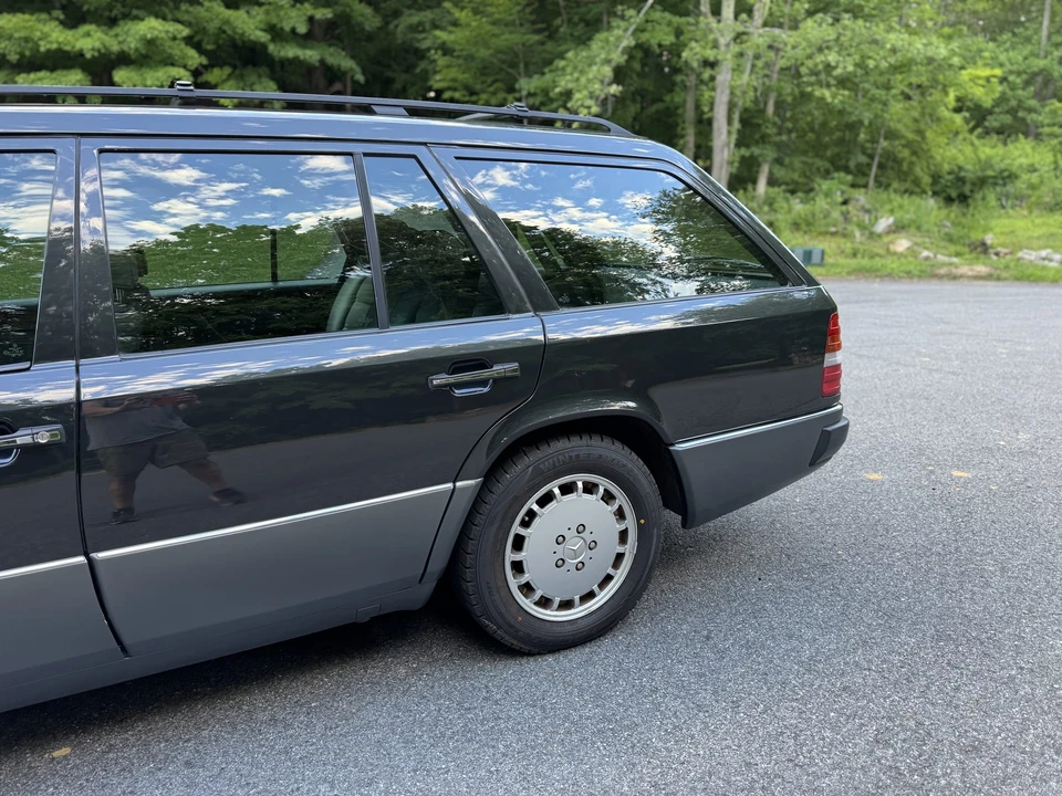 1992 Mercedes-Benz W124 E-Class - Image 27 of 31