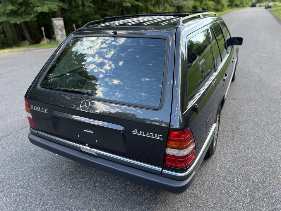 1992 Mercedes-Benz W124 E-Class - Image 12 of 31